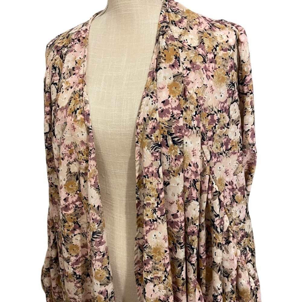 Big Water Blue Sky Floral Kimono
